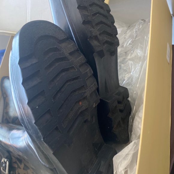 Michael Kors Rainboots - Picture 3 of 3